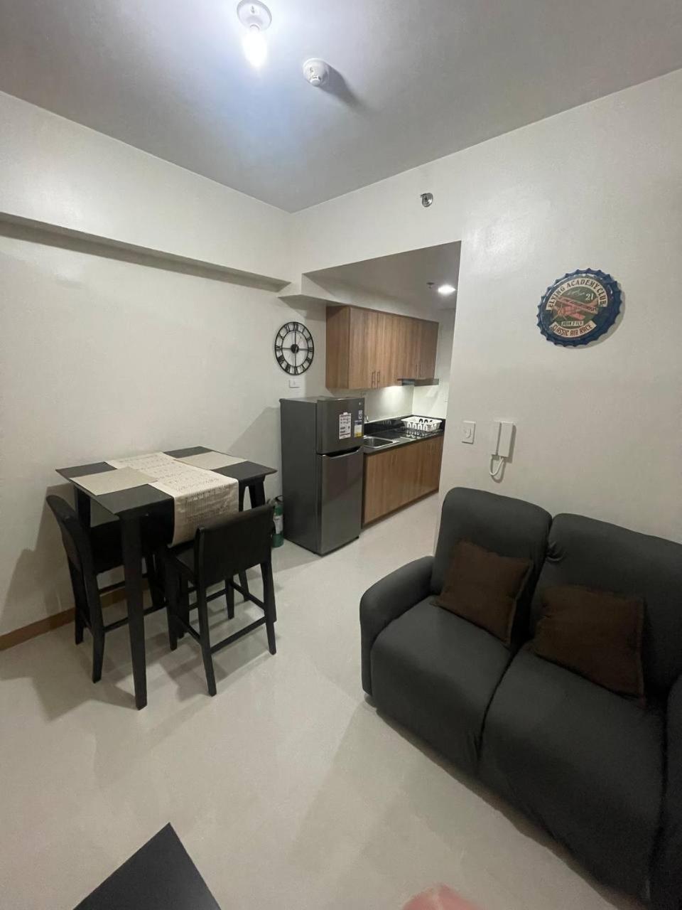 Red Residences Chino Roces Makati Makati City Exterior foto